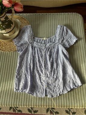 Rewind Pale Blue Button-Front Crinkle Square Neck Blouse XL